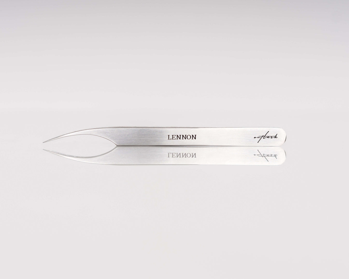 Lennon Tweezer