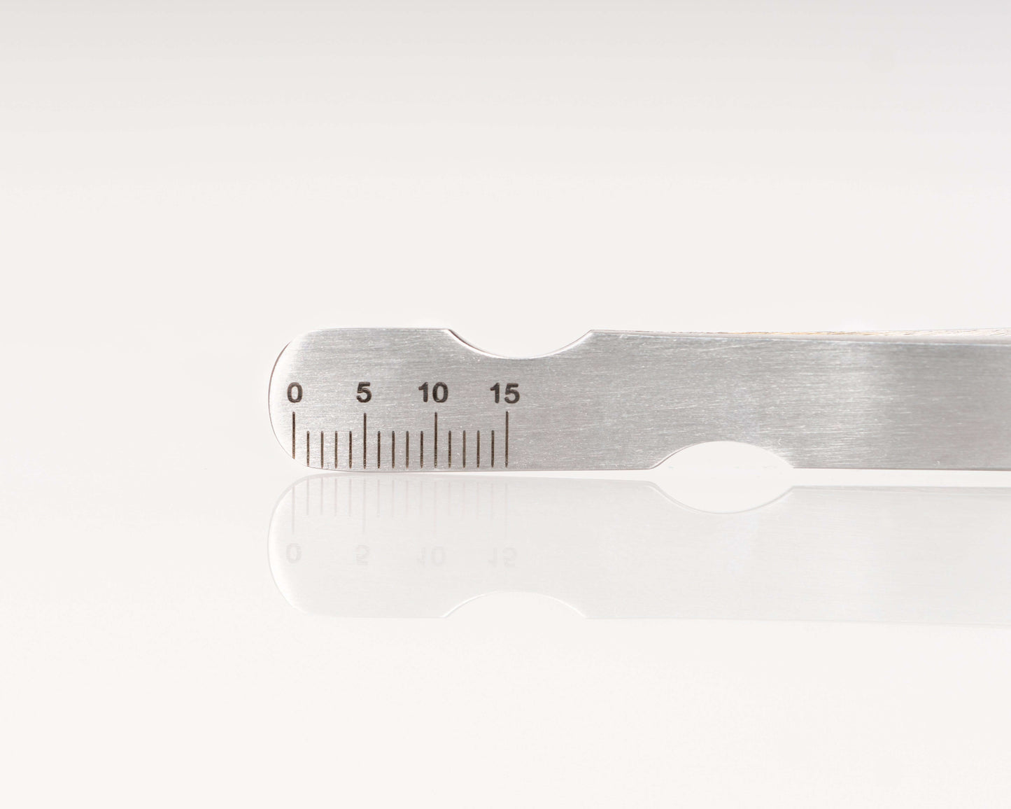 Lennon Tweezer