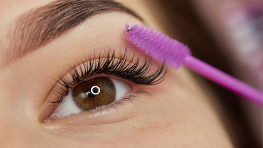 Classic vs. Volume Lashes: Which Training Should You Start With?