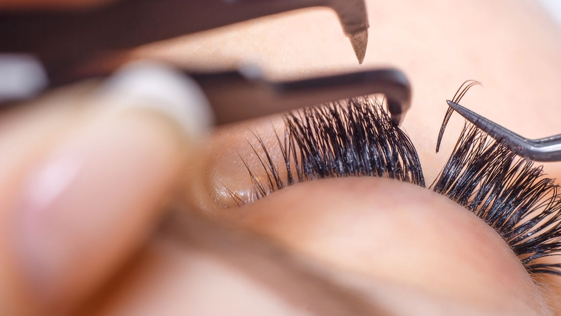 Why Choose an Online Lash Course in Canada?