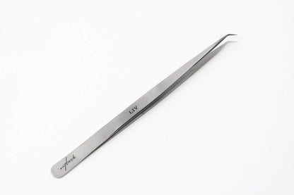 Liv Tweezer